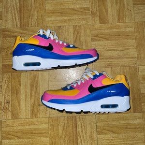 Nike Air Max 90s Multicolor size 6Y